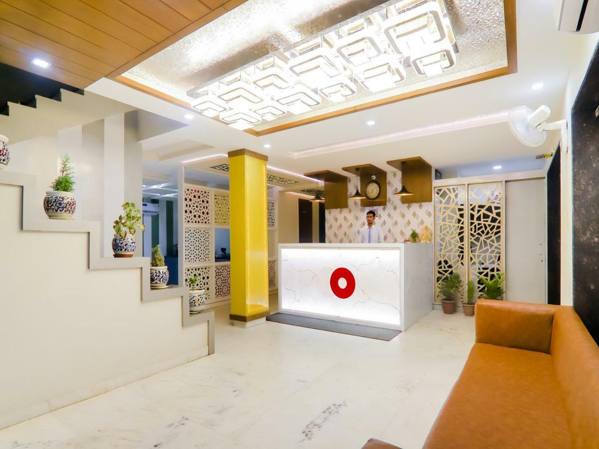 Hotel Grand Sparrow Inn Агра Экстерьер фото