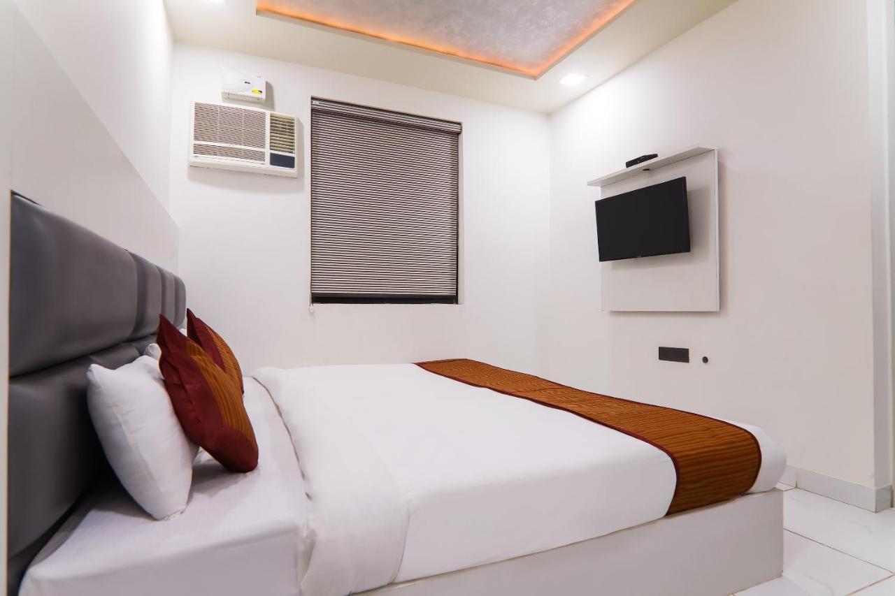 Hotel Grand Sparrow Inn Агра Экстерьер фото