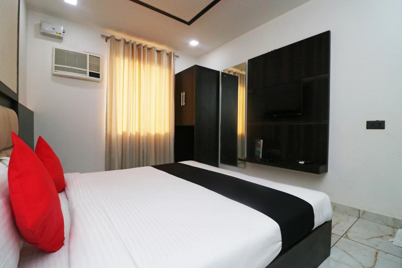 Hotel Grand Sparrow Inn Агра Экстерьер фото
